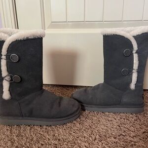 women’s bear paw boots 7.5